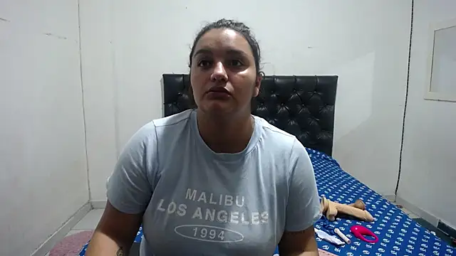 Snapshot of Laurenkenner_ chatting on 15, 12, 2025 Laurenkenner online show from 15, 12, 2025