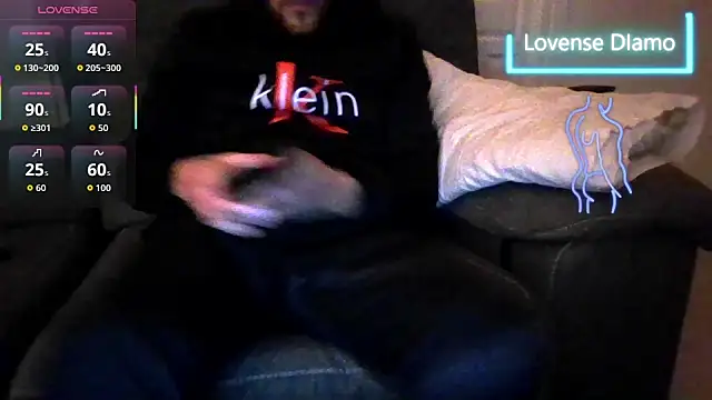 Snapshot of _NakedChef_ chatting on 1, 3, 2026 NakedChef online show from 1, 3, 2026