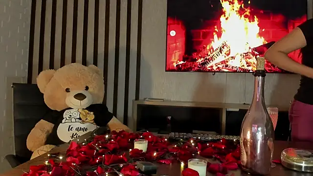 kiim taaylor online show from 16, 2, 2025