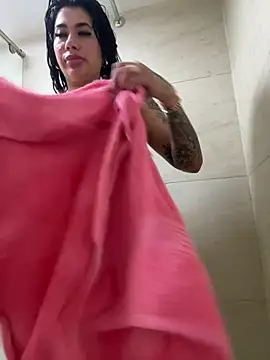 kiim taaylor online show from 20, 2, 2025