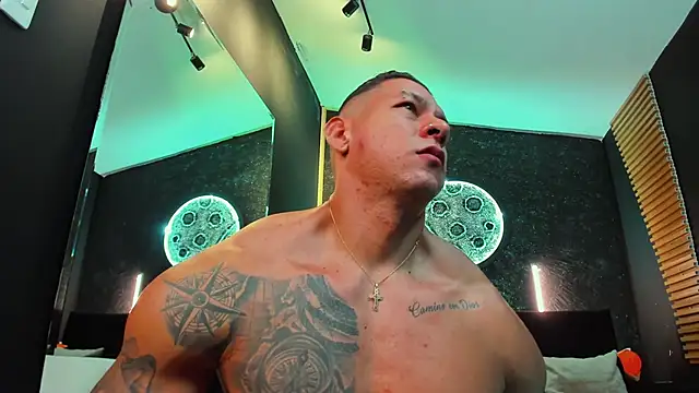 MassimoWalton2 online show from 11, 1, 2025