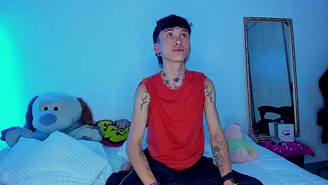 juniior 2311  online show from 4, 12, 2025