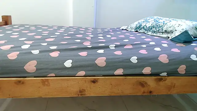 evaleribigtits18 online show from 3, 2, 2026