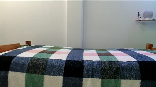 evaleribigtits18 online show from 9, 2, 2026