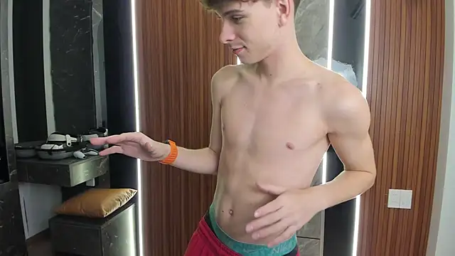 Snapshot of calvin_love_you chatting on 1, 7, 2026 calvin love you online show from 1, 7, 2026
