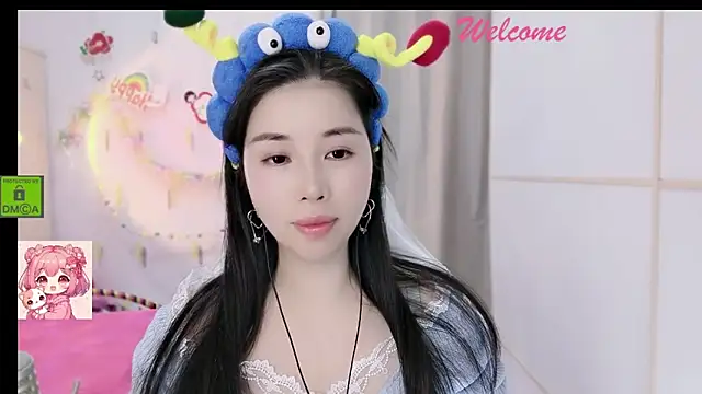 HK angelchloe online show from 5, 12, 2025