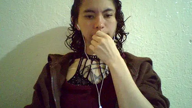 Snapshot of CELEna098rs707 chatting on 8, 3, 2026 CELEna098rs707 online show from 8, 3, 2026