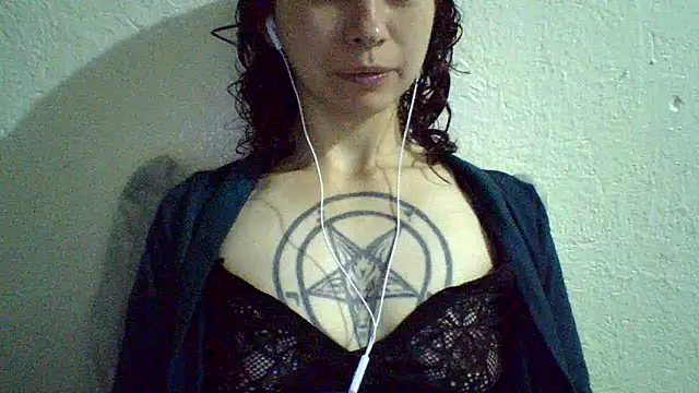 Snapshot of CELEna098rs707 chatting on 5, 4, 2026 CELEna098rs707 online show from 5, 4, 2026