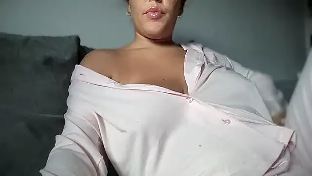 Snapshot of lilylush24 chatting on 2, 10, 2025 lilylush24 online show from 2, 10, 2025