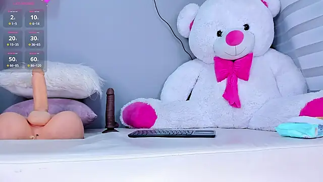 Snapshot of Alexasmith06 chatting on 5, 12, 2024 Alexasmith06 online show from 5, 12, 2024