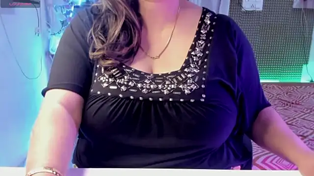 Gulabi Queen online show from 5, 2, 2025