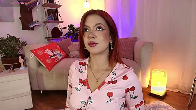 HANNAH LOVEE online show from 11, 11, 2025