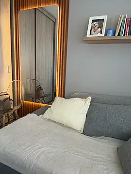 FridaKlein online show from 11, 2, 2026