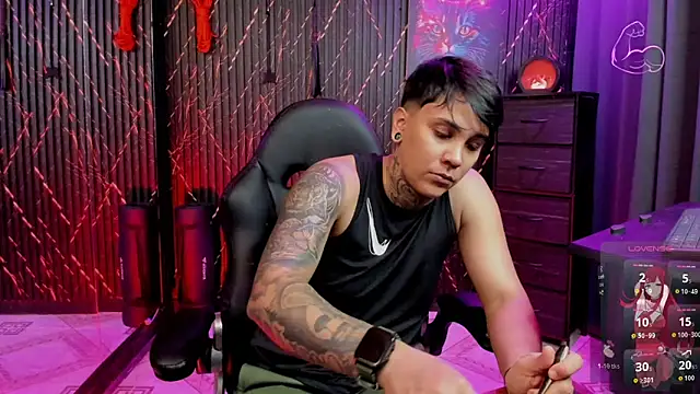 Snapshot of ZhoeStrong chatting on 23, 2, 2026 ZhoeStrong online show from 23, 2, 2026