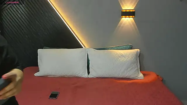 Laia and Aloby online show from 24, 3, 2026