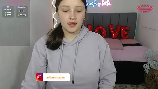 Krysstal tay online show from 18, 2, 2025