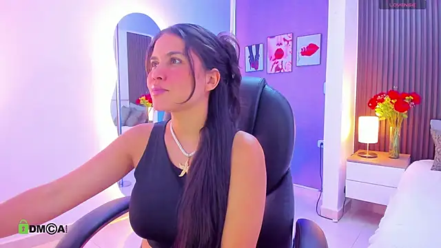 natasha  jackson online show from 4, 4, 2026