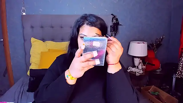 AmyCubes online show from 8, 4, 2026