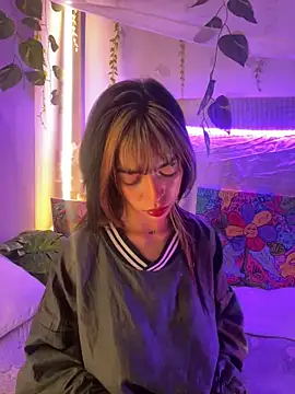 Kitty arts online show from 2, 2, 2025