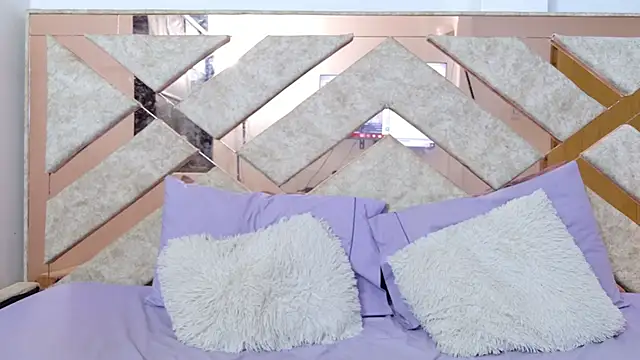  miss khloe online show from 29, 11, 2025