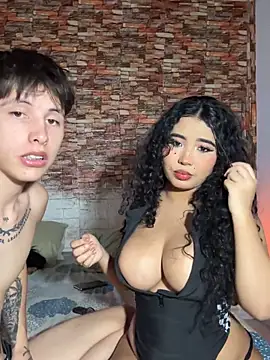 G Poseidon y Cloe online show from 17, 10, 2025