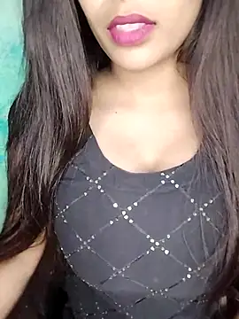 Snapshot of Sreya213 chatting on 2, 11, 2025 Sreya213 online show from 2, 11, 2025