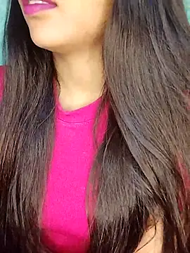 Snapshot of Sreya213 chatting on 8, 11, 2025 Sreya213 online show from 8, 11, 2025