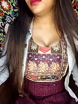 Snapshot of Sreya213 chatting on 13, 2, 2026 Sreya213 online show from 13, 2, 2026