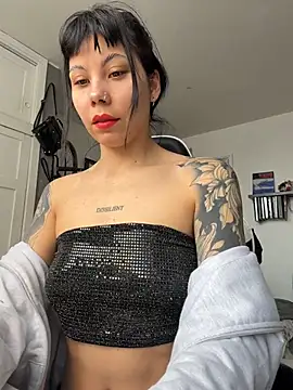 Snapshot of EemaHaruki chatting on 3, 7, 2026 EemaHaruki online show from 3, 7, 2026
