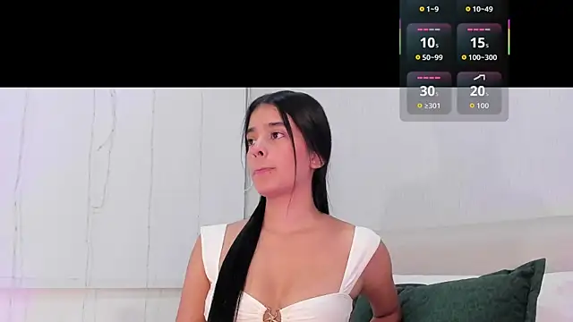 Isaa Queen online show from 17, 10, 2025