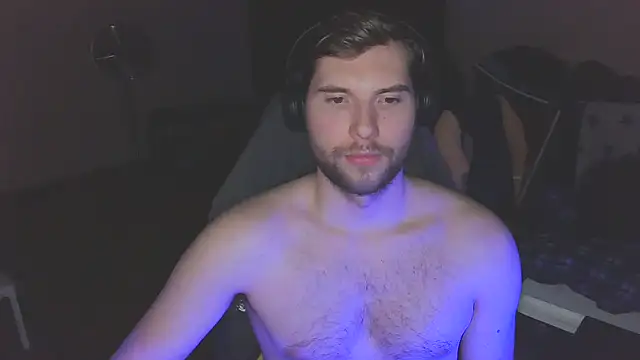 Snapshot of Ironman220 chatting on 5, 3, 2025 Ironman220 online show from 5, 3, 2025