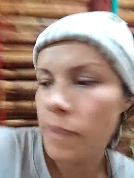 Snapshot of amazonafit_ chatting on 20, 12, 2025 amazonafit online show from 20, 12, 2025