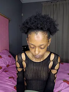 Snapshot of 02Boitybaby chatting on 24, 3, 2026 02Boitybaby online show from 24, 3, 2026