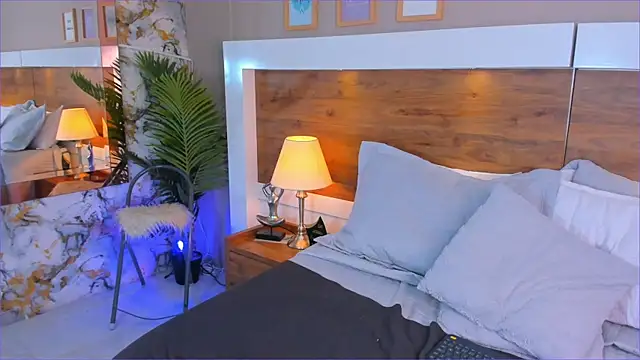 EmaBakker online show from 5, 1, 2026