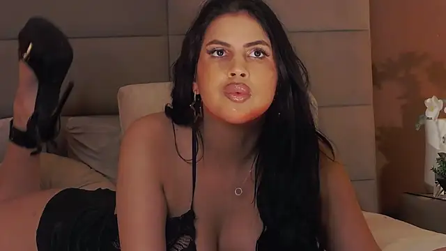 GiuliaHarvey online show from 4, 2, 2025