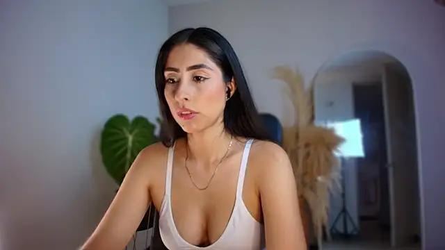 auroracaruso11 online show from 26, 11, 2025