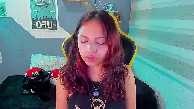 Liittleluaa  online show from 21, 10, 2025