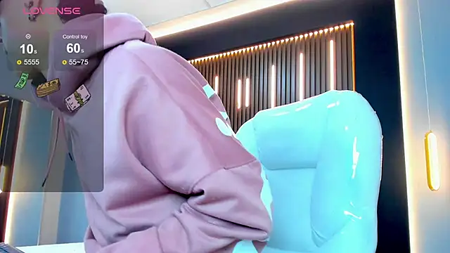 Lobo 17  online show from 28, 2, 2026