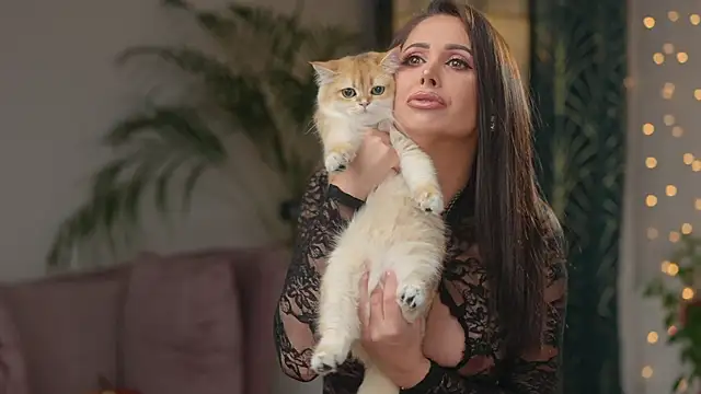 Snapshot of EllisSkyler chatting on 14, 9, 2025 EllisSkyler online show from 14, 9, 2025