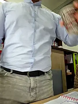 Snapshot of KarlosCarutox chatting on 10, 9, 2025 KarlosCarutox online show from 10, 9, 2025