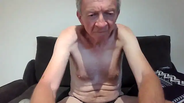 naturiste974 online show from 21, 2, 2025