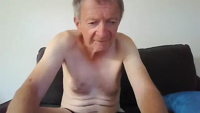 Snapshot of naturiste974 chatting on 10, 2, 2026 naturiste974 online show from 10, 2, 2026