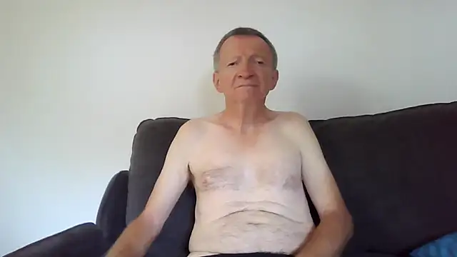 Snapshot of naturiste974 chatting on 27, 2, 2026 naturiste974 online show from 27, 2, 2026