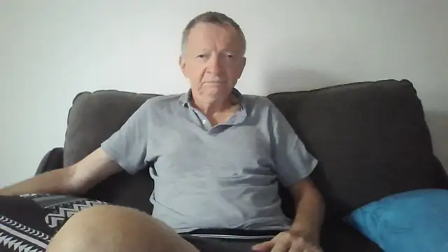 Snapshot of naturiste974 chatting on 28, 2, 2026 naturiste974 online show from 28, 2, 2026