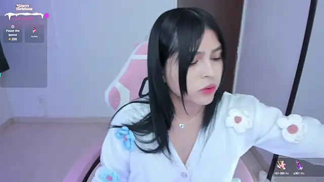 Snapshot of misshoneyxxx chatting on 14, 12, 2024 misshoneyxxx online show from 14, 12, 2024