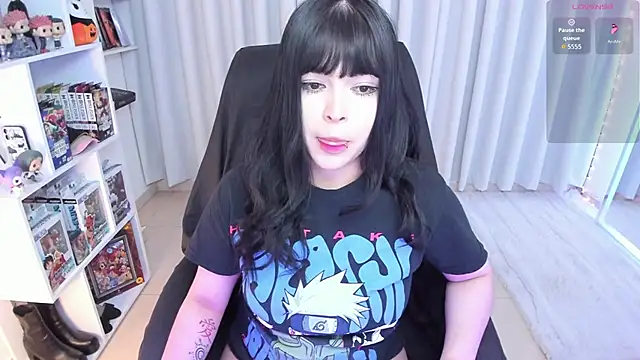 Snapshot of misshoneyxxx chatting on 2, 10, 2025 misshoneyxxx online show from 2, 10, 2025