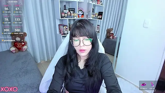 Snapshot of misshoneyxxx chatting on 1, 3, 2026 misshoneyxxx online show from 1, 3, 2026