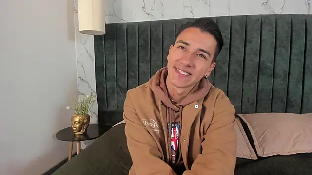 Andy Joy  online show from 4, 3, 2026