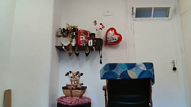 Snapshot of xTALLSEXYBUMx chatting on 17, 2, 2026 xTALLSEXYBUMx online show from 17, 2, 2026