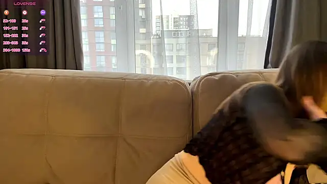 LindaFarmer online show from 28, 10, 2025